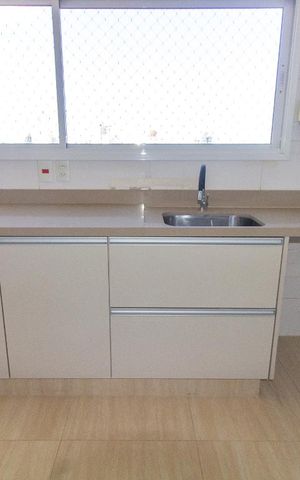 Apartamento para alugar com 205m², 4 quartos e 3 vagas Apartamento para alugar com 205m², 4 quartos e 3 vagasLavanderia
