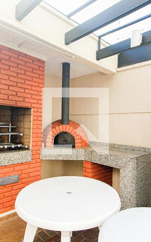 Apartamento para alugar com 47m², 2 quartos e 1 vaga Apartamento para alugar com 47m², 2 quartos e 1 vagaÁrea comum - Churrasqueira
