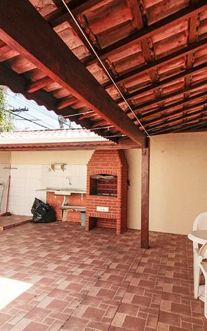 Casa de condomínio para alugar com 110m², 3 quartos e 2 vagasQuintal