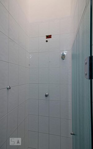 Casa de condomínio para alugar com 110m², 3 quartos e 2 vagasBanheiro da Suíte