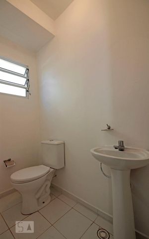 Casa de condomínio para alugar com 110m², 3 quartos e 2 vagasLavabo