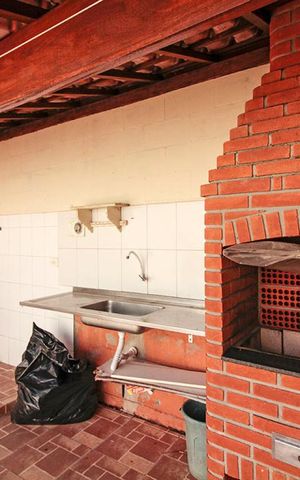 Casa de condomínio para alugar com 110m², 3 quartos e 2 vagasChurrasqueira