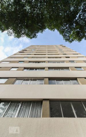 Apartamento à venda com 80m², 3 quartos e 1 vaga Apartamento à venda com 80m², 3 quartos e 1 vagaFachada