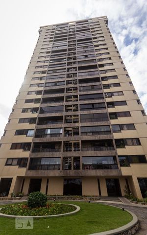 Apartamento à venda com 123m², 3 quartos e 2 vagas Apartamento à venda com 123m², 3 quartos e 2 vagasFachada
