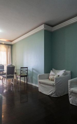 Apartamento à venda com 123m², 3 quartos e 2 vagas Apartamento à venda com 123m², 3 quartos e 2 vagasSala