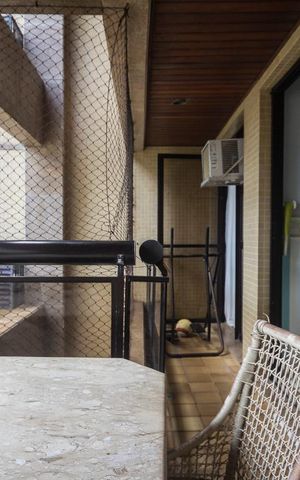 Apartamento à venda com 123m², 3 quartos e 2 vagas Apartamento à venda com 123m², 3 quartos e 2 vagasVaranda