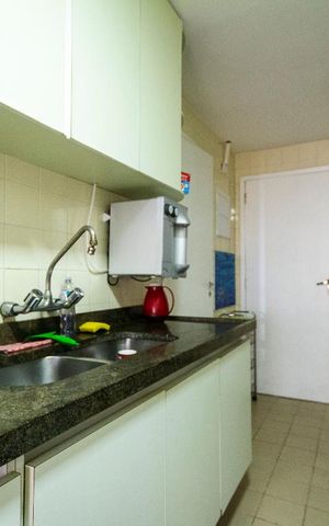 Apartamento à venda com 123m², 3 quartos e 2 vagas Apartamento à venda com 123m², 3 quartos e 2 vagasCozinha