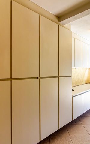 Casa à venda com 320m², 4 quartos e 3 vagas Casa à venda com 320m², 4 quartos e 3 vagasÁrea Externa