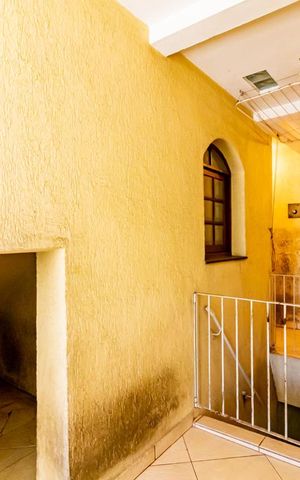 Casa à venda com 320m², 4 quartos e 3 vagas Casa à venda com 320m², 4 quartos e 3 vagasÁrea Externa