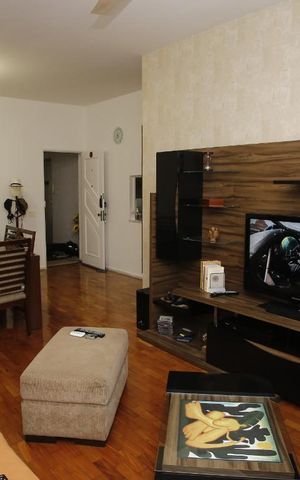 Apartamento à venda com 120m², 3 quartos e 1 vagaSala