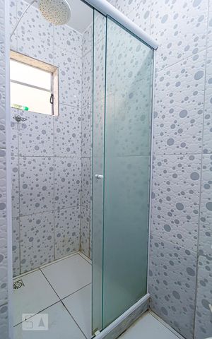 Apartamento para alugar com 60m², 2 quartos e 1 vaga Apartamento para alugar com 60m², 2 quartos e 1 vagaBanheiro