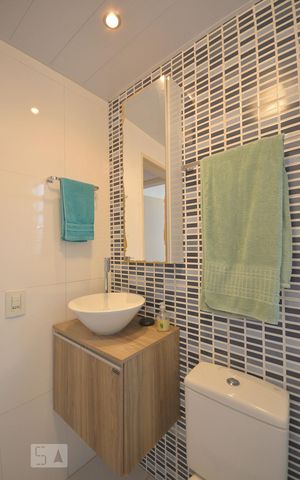 Apartamento à venda com 51m², 2 quartos e 1 vaga Apartamento à venda com 51m², 2 quartos e 1 vagaBanheiro
