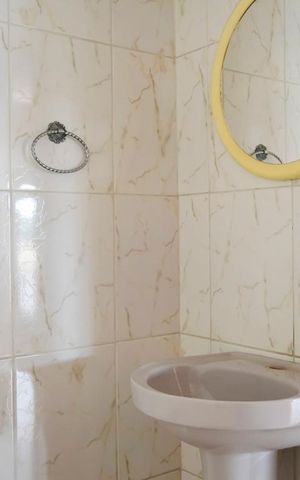Casa à venda com 90m², 2 quartos e 3 vagas Casa à venda com 90m², 2 quartos e 3 vagasCasa 2 Banheiro