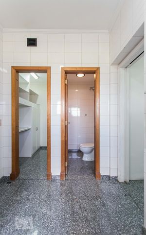 Apartamento à venda com 135m², 4 quartos e 3 vagas Apartamento à venda com 135m², 4 quartos e 3 vagasLavanderia