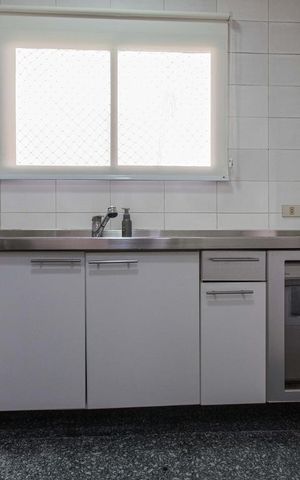 Apartamento à venda com 135m², 4 quartos e 3 vagas Apartamento à venda com 135m², 4 quartos e 3 vagasCozinha - Armários