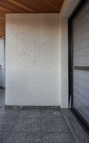 Apartamento à venda com 135m², 4 quartos e 3 vagas Apartamento à venda com 135m², 4 quartos e 3 vagasVaranda da Sala