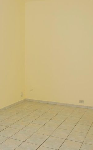 Casa à venda com 65m², 1 quarto e sem vaga Casa à venda com 65m², 1 quarto e sem vagaSala
