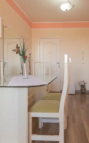 Apartamento para alugar com 72m², 2 quartos e 1 vaga Apartamento para alugar com 72m², 2 quartos e 1 vagaSala