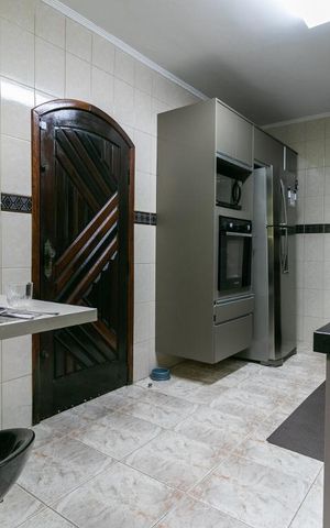 Casa à venda com 380m², 3 quartos e 6 vagasCozinha