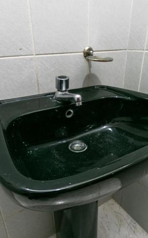 Casa à venda com 380m², 3 quartos e 6 vagasGaragem - Banheiro 6