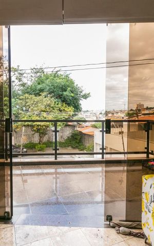 Casa à venda com 380m², 3 quartos e 6 vagasVaranda da Sala