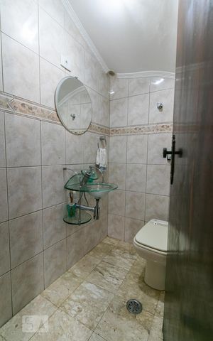 Casa à venda com 380m², 3 quartos e 6 vagasLavabo da Sala