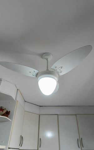 Casa à venda com 380m², 3 quartos e 6 vagasSuíte 2 - Ventilador