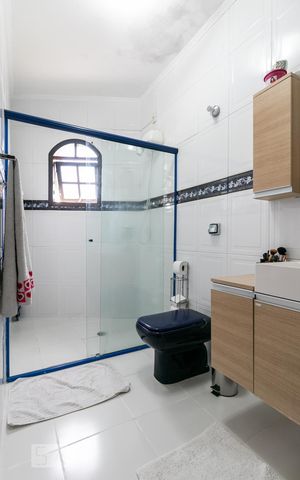 Casa à venda com 380m², 3 quartos e 6 vagasBanheiro da Suíte 1