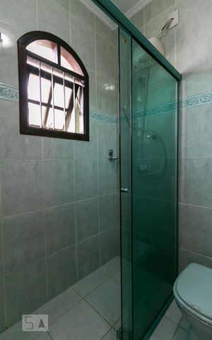 Casa à venda com 380m², 3 quartos e 6 vagasBanheiro da Suíte 3