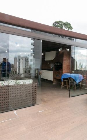 Casa à venda com 380m², 3 quartos e 6 vagasVaranda Churrasqueira