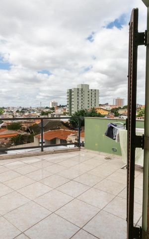 Casa à venda com 380m², 3 quartos e 6 vagasVaranda da Suíte 1