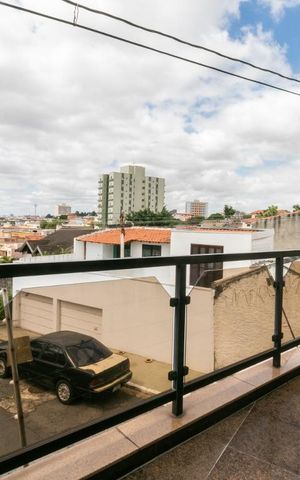 Casa à venda com 380m², 3 quartos e 6 vagasVaranda da Sala