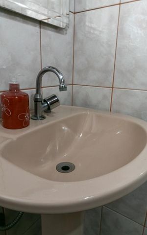 Casa à venda com 380m², 3 quartos e 6 vagasChurrasqueira - Banheiro 5