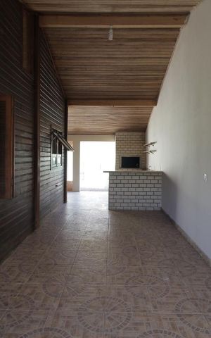 Casa à venda com 82m², 2 quartos e 3 vagasGaragem