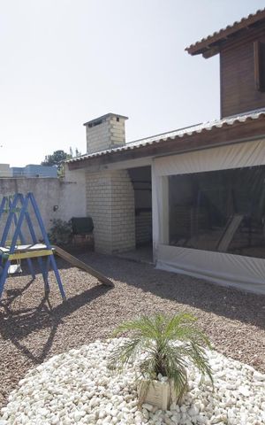 Casa à venda com 82m², 2 quartos e 3 vagasÁrea Externa
