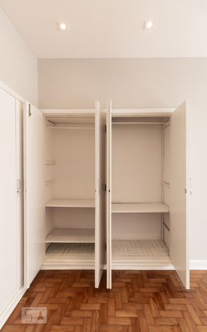 Studio para alugar com 47m², 1 quarto e sem vagaStudio - armário
