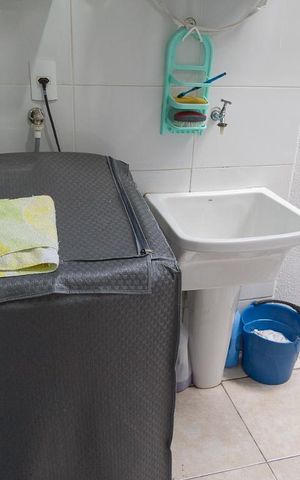 Casa de condomínio à venda com 82m², 3 quartos e 1 vaga Casa de condomínio à venda com 82m², 3 quartos e 1 vagaÁrea de serviço