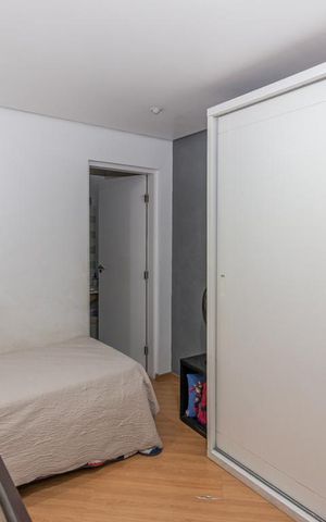 Casa à venda com 250m², 4 quartos e 2 vagas Casa à venda com 250m², 4 quartos e 2 vagasSuite 2