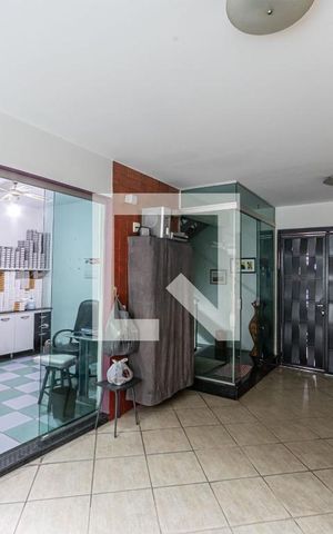 Casa à venda com 240m², 2 quartos e 2 vagas Casa à venda com 240m², 2 quartos e 2 vagasLazer