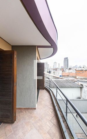 Casa à venda com 240m², 2 quartos e 2 vagas Casa à venda com 240m², 2 quartos e 2 vagasQuarto 1