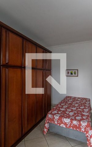Casa à venda com 240m², 2 quartos e 2 vagas Casa à venda com 240m², 2 quartos e 2 vagasQuarto 1