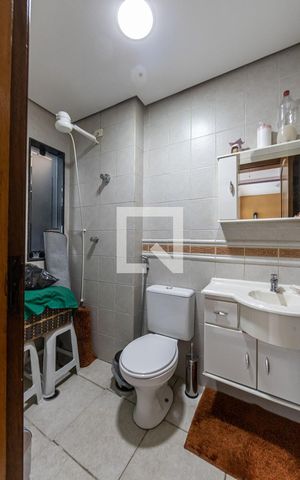 Casa à venda com 240m², 2 quartos e 2 vagas Casa à venda com 240m², 2 quartos e 2 vagasLazer