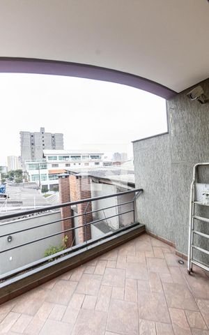 Casa à venda com 240m², 2 quartos e 2 vagas Casa à venda com 240m², 2 quartos e 2 vagasQuarto 1