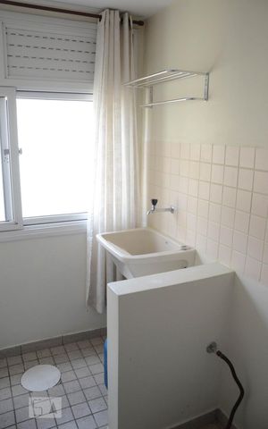 Apartamento à venda com 70m², 2 quartos e 1 vagaÁrea de Serviço