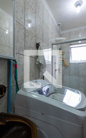Apartamento à venda com 52m², 2 quartos e 1 vaga Apartamento à venda com 52m², 2 quartos e 1 vagaBanheiro