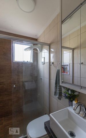 Apartamento à venda com 58m², 2 quartos e 1 vaga Apartamento à venda com 58m², 2 quartos e 1 vagaBanheiro