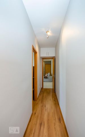 Apartamento para alugar com 63m², 2 quartos e 2 vagasCorredor