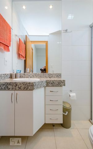 Apartamento para alugar com 63m², 2 quartos e 2 vagasBanheiro da Suíte 2