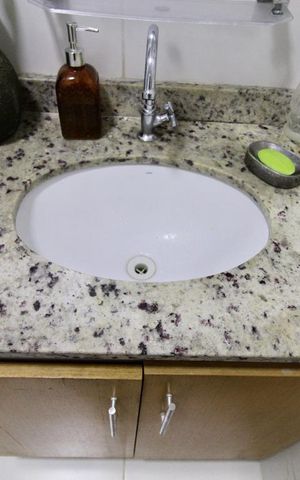 Apartamento à venda com 168m², 4 quartos e 1 vaga Apartamento à venda com 168m², 4 quartos e 1 vagaBanheiro - Pia