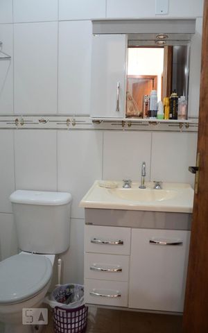 Casa à venda com 144m², 3 quartos e 2 vagasBanheiro